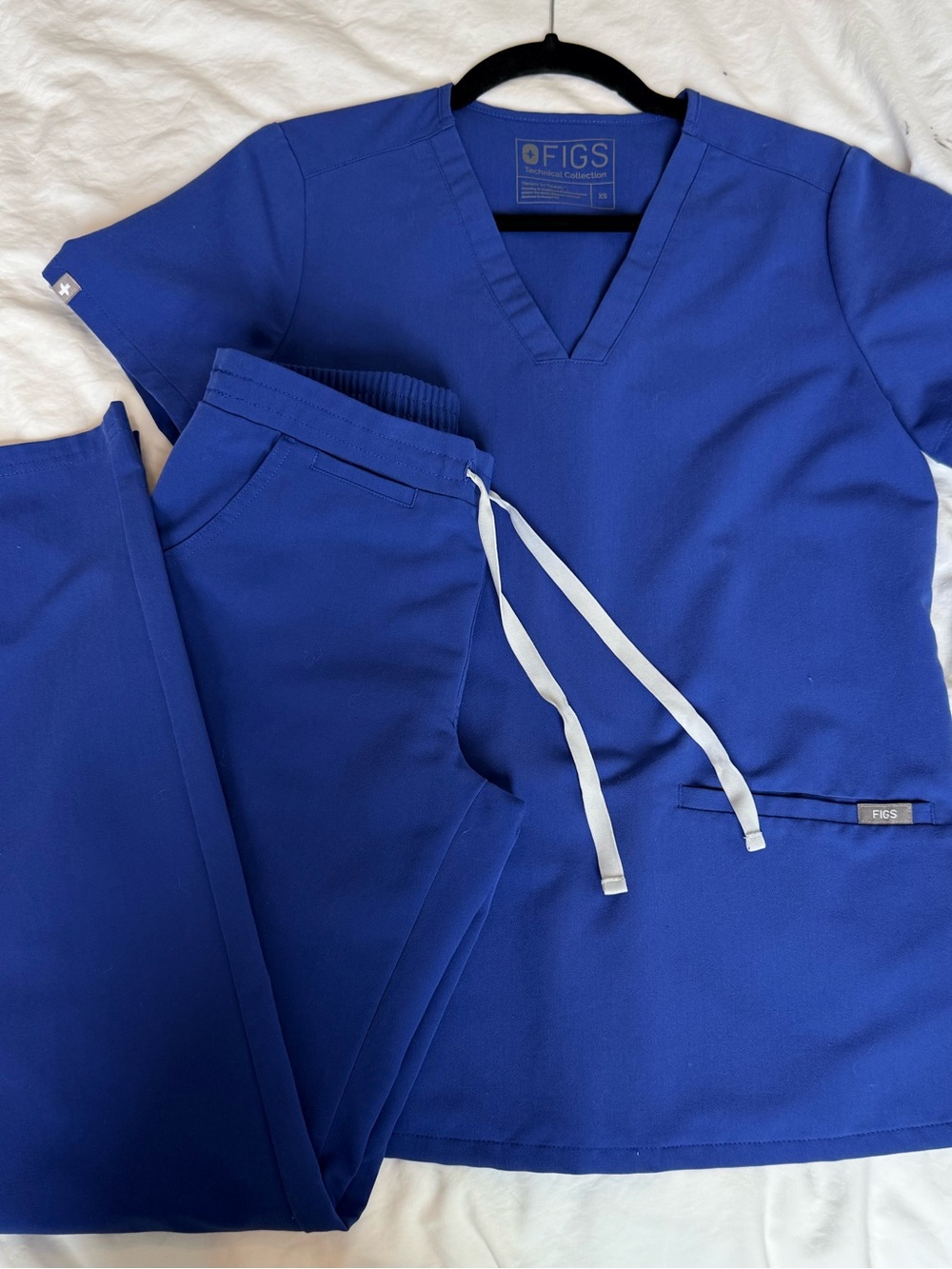 Figs Royal Blue Scrub Top and scrub pants XXS